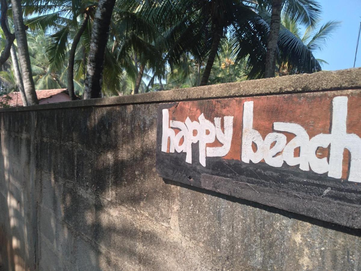 Happy Beach Guest House Hambantota Exteriör bild
